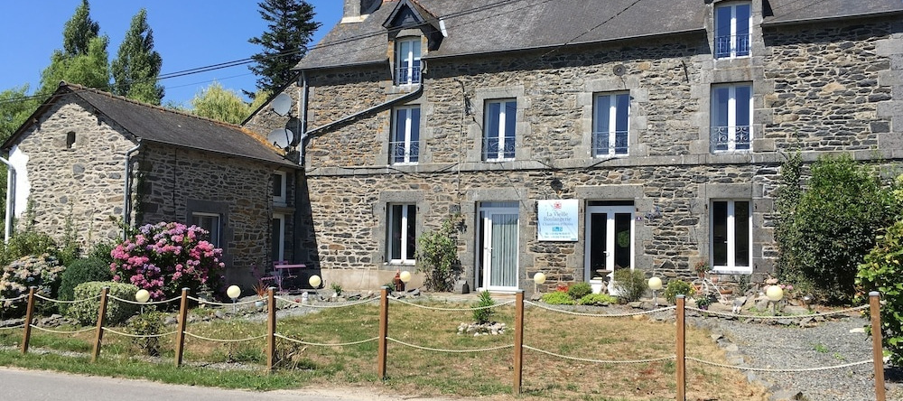 Le Gîte À La Vieille Boulangerie, Ле-Мене — фото 1
