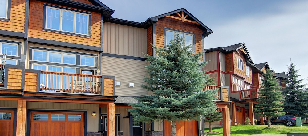 Radium Vacation Rental 3 Bedroom Townhome With Views, Горячие источники Granite — фото 1