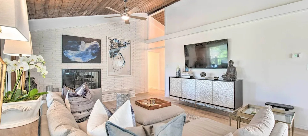 Serene Home w/ Fire Pit, Deck & Easy Access to ATL, 玛丽埃塔 — 照片 1