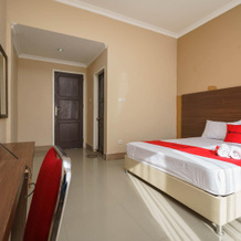 RedDoorz @ Hotel Putri Gading Bengkulu, Bengkulu — photo 2