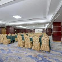 Vienna International Hotel Xinyang Yangshan New District Branch, Синьян — фото 5