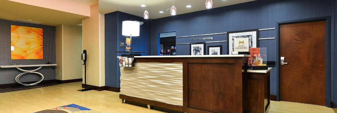 Hampton Inn Corning, Ганг-Миллс — фото 1