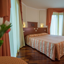 Hotel Le Grotte, Дженга — фото 4