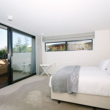 Clutha Place - Sleeps 8 - Lake Views - Balcony, Wanaka — photo 2