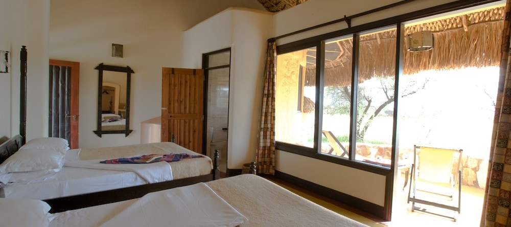 Samburu Sopa Lodge, Самбуру — фото 1
