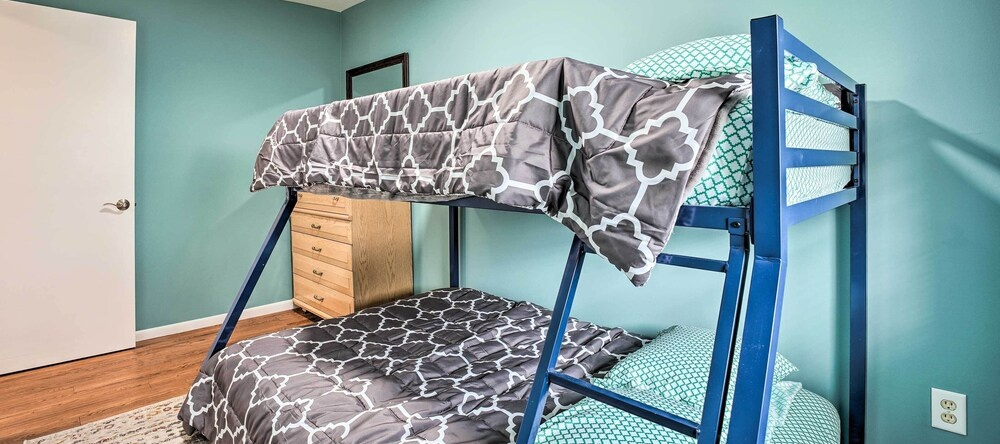 Homey Duplex - 10 Mi To Downtown Grand Rapids!, Дженисон — фото 1