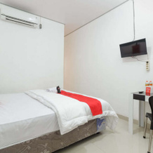 RedDoorz near RSU Suaka Insan, 班贾尔马辛 — 照片 4