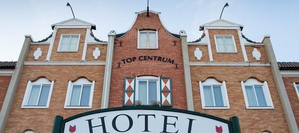 Top Centrum Hotel, 奥兰布拉 — 照片 1