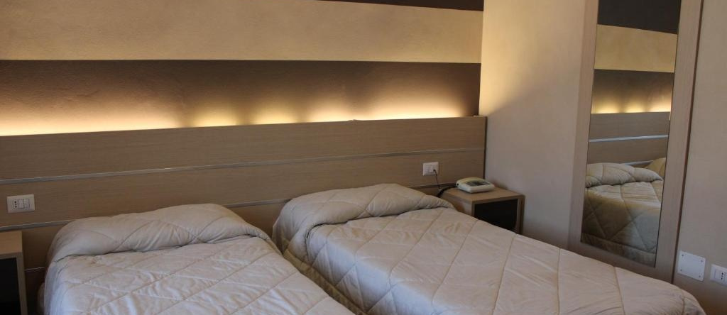 Nuovo Hotel Giardini, 布拉 — 照片 1