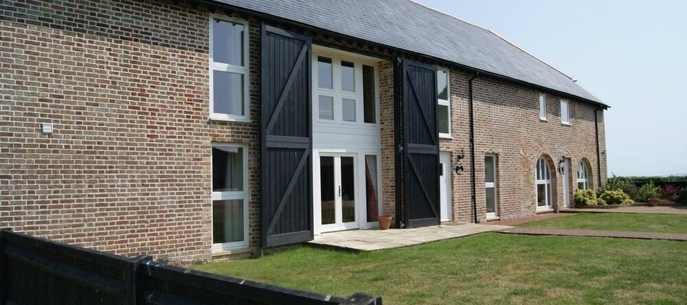 Mocketts Farm Cottages, 希尔内斯 — 照片 1