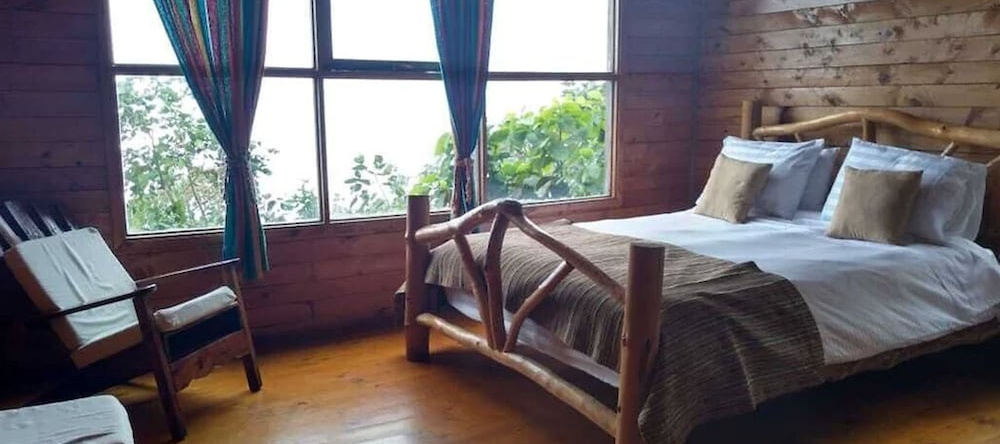 El Dorado Nature Reserve, 明卡 — 照片 1