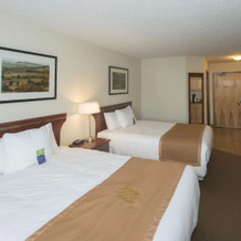 Lakeview Inns & Suites - Fort Nelson, Форт-Нельсон — фото 3