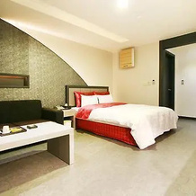 Hotel River, 龙仁 — 照片 5