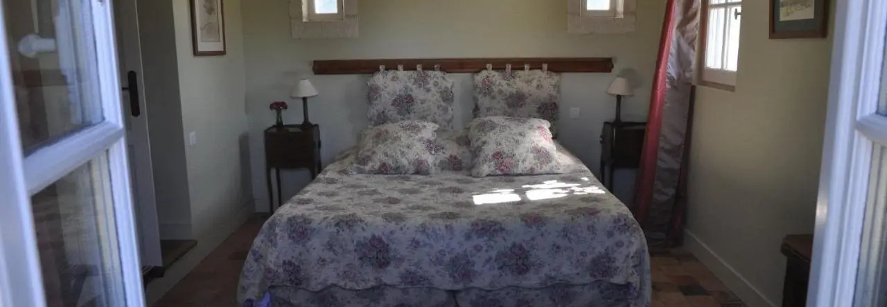 Snug Holiday Home In Chambourg-Sur-Indre With Pool, 安德尔河畔尚堡 — 照片 1