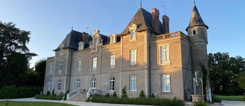 Château de St-fulgent, gîte La Tour, Saint-Fulgent — photo 1