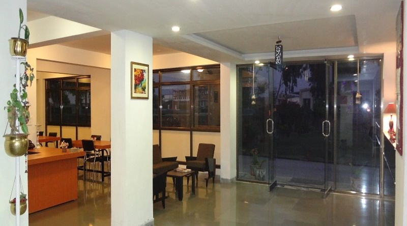 SNP House Airport Hotel & Restaurant, 达博克 — 照片 1