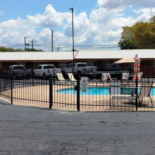 Vanguard Motel, Navasota — photo 3