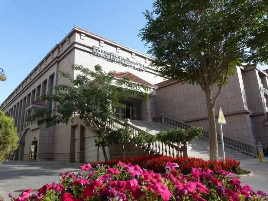 Bayin Guoleng Hotel, 科尔拉 — 照片 1