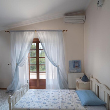 Villa Corina, 萨罗尼科斯 — 照片 5