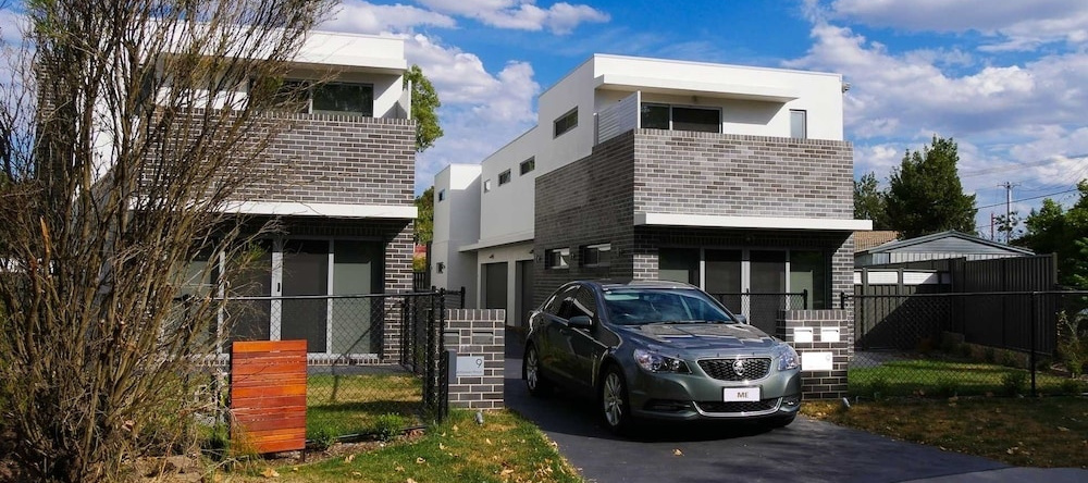 Maison Executive, Dickson — photo 1