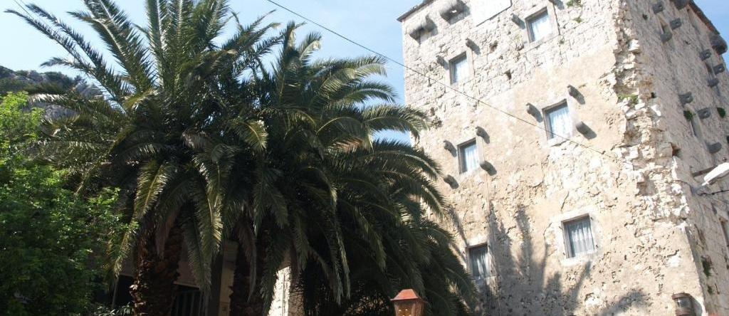Apartmani Villa Delija Klek, Komarna — photo 1