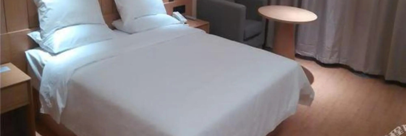 Xincheng Hotel, 阿尔泰 — 照片 1
