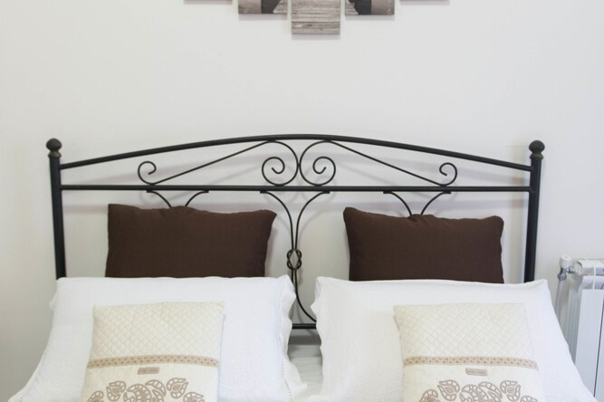 Laetitia Guest House, 阿韦尔萨 — 照片 1