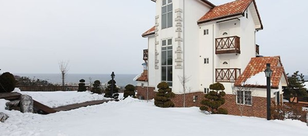 Samcheok Donghae Pension, 近德面 — 照片 1