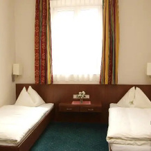Hotel Krug, 古姆波尔德斯基兴 — 照片 5