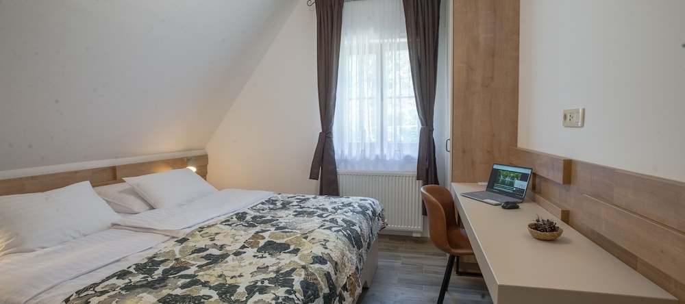 The Starlings Apartments, Korenica — photo 1