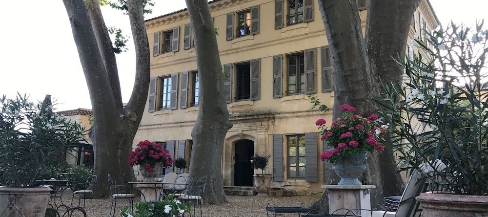 Hôtel La Bastide De Boulbon, 布尔邦 — 照片 1