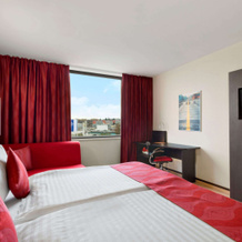Ramada Encore by Wyndham Geneva, 兰西 — 照片 4