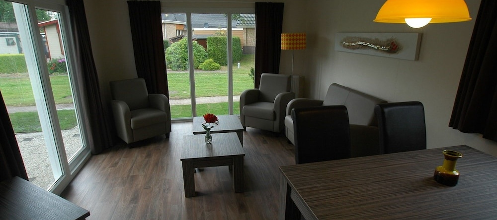 Furnished Chalet With A Terrace Near Veluwe, Фортхаузен — фото 1