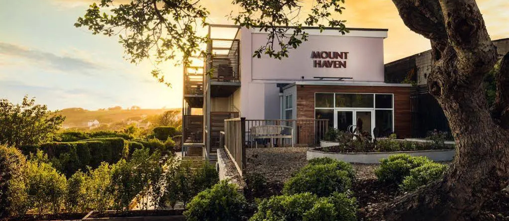 Mount Haven Hotel, Маразион — фото 1
