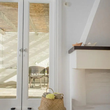 Skiathos Holidays Deluxe Suite, Канапица — фото 4