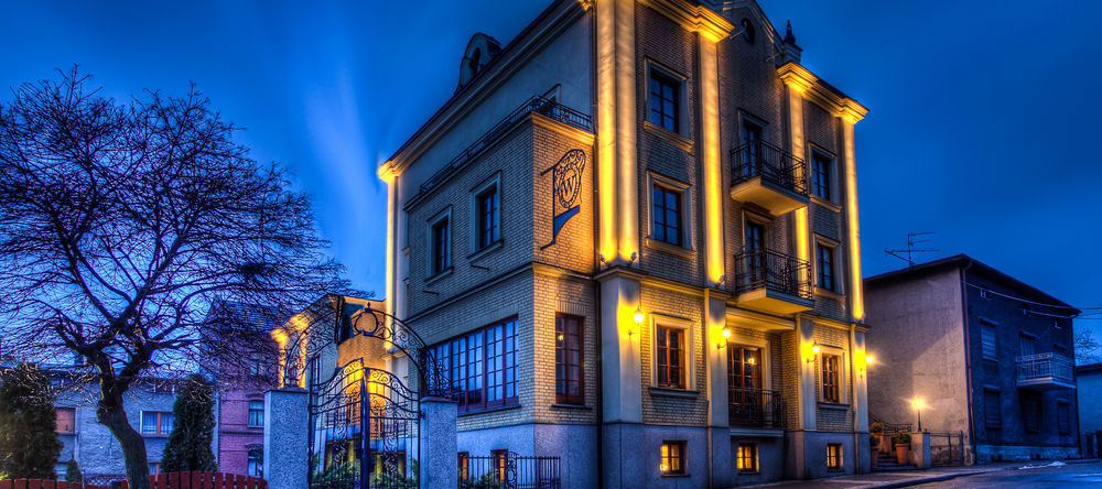 Hotel Palac Wisniewski, Piekary Slaskie — photo 1