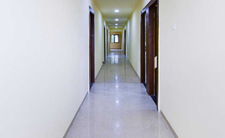 OYO 46263 Raida Lodge, 皮兰古特 — 照片 1