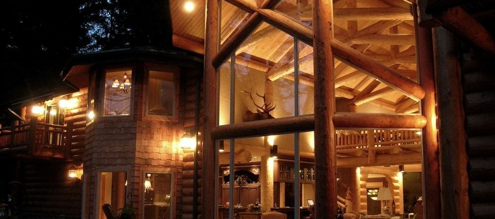 Sandy Salmon Bed & Breakfast Lodge, Brightwood — photo 1