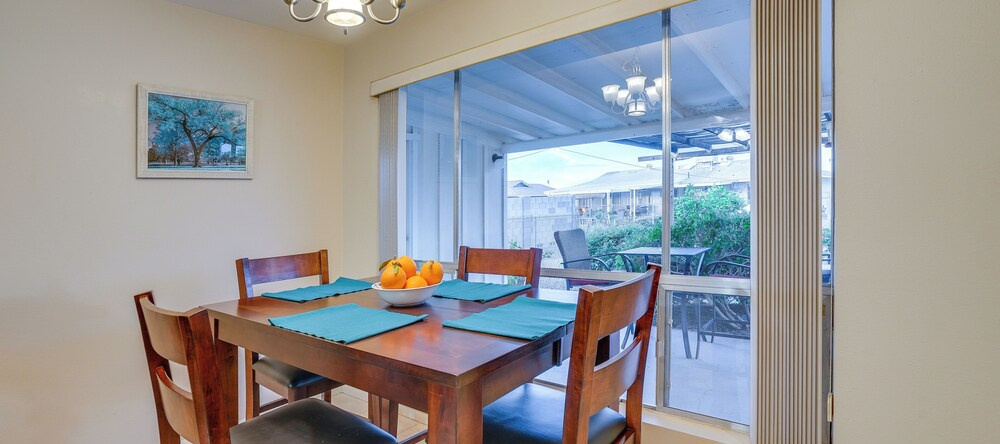 Patio & Yard: Sun City Home Near Casinos, 太阳城 — 照片 1