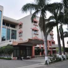 OYO 13279 Hotel Jabali Palace, 贝达加特 — 照片 2
