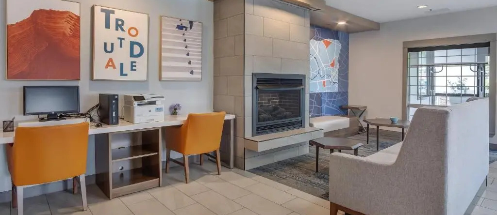 Comfort Inn & Suites-Columbia Gorge West, Трутдейл — фото 1