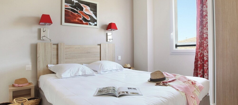 Beautiful Modern Apartment Near the Historic Aïgues Mortes, 艾格莫尔特 — 照片 1