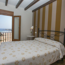 Hostal Restaurante Parajes, 卡斯特罗波尔 — 照片 5