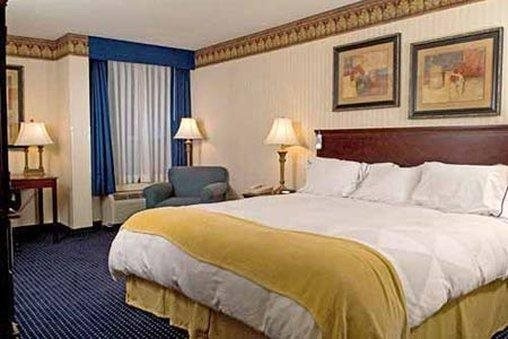 Regency Inn & Suites Memphis Airport, 孟菲斯 — 照片 1