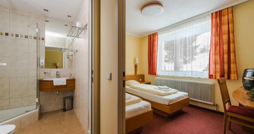 Hotel Sonnhof Hohentauern, 高地陶恩 — 照片 1