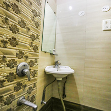 OYO 40867 Hotel Harsh, 苏拉特加尔 — 照片 5