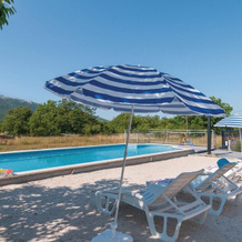 Awesome Home in Dugopolje With Wifi and 5 Bedrooms, 杜戈波列 — 照片 4