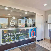 Motel 6 Vallejo, CA - Six Flags West, 瓦列霍 — 照片 2