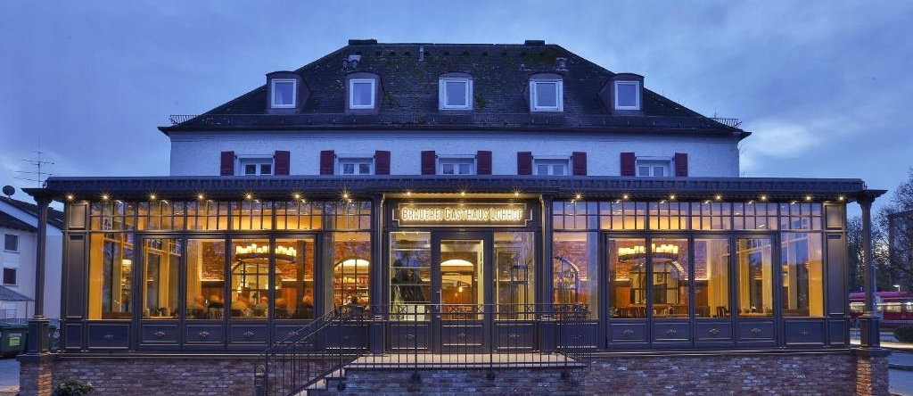 Brauerei Gasthaus Lohhof, 下施莱斯海姆 — 照片 1
