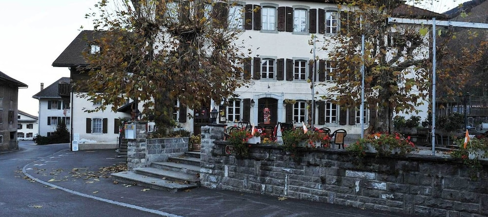 Hôtel Restaurant du Vanil Noir, 艾格勒 — 照片 1